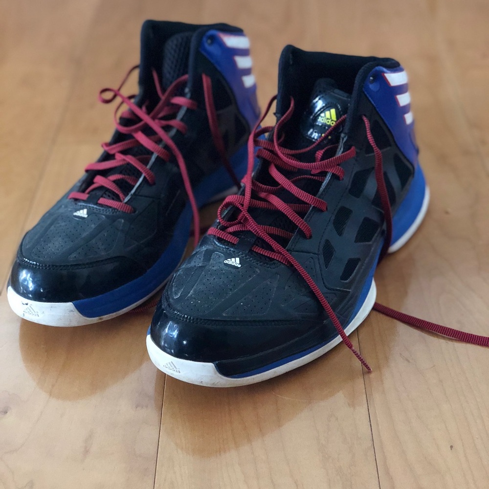 Adidas Mens 12.5 shoes